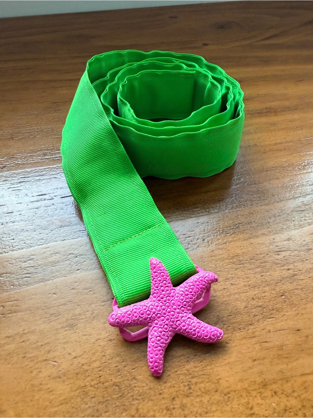 Women’s Top It Off  Green Adjustable Ribbon Belt w/Pink Starfish Buckle Medium